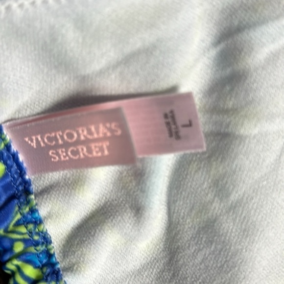 VICTORIAS SECRET String Bikini. Blue Floral Sz M/L - Picture 7 of 8